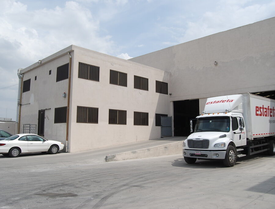 Bodegas con oficina
